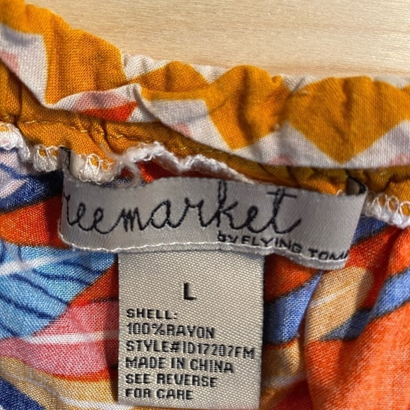 Free Market Blouse Large (GS) - Picture 7 of 11